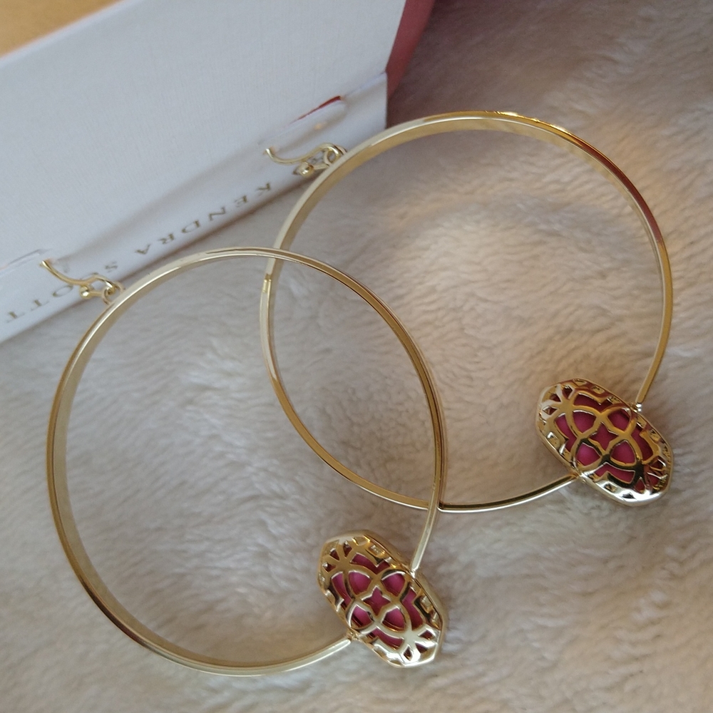 NWOT Kendra Scott Elora Gold Magenta Earrings New - Picture 7 of 9